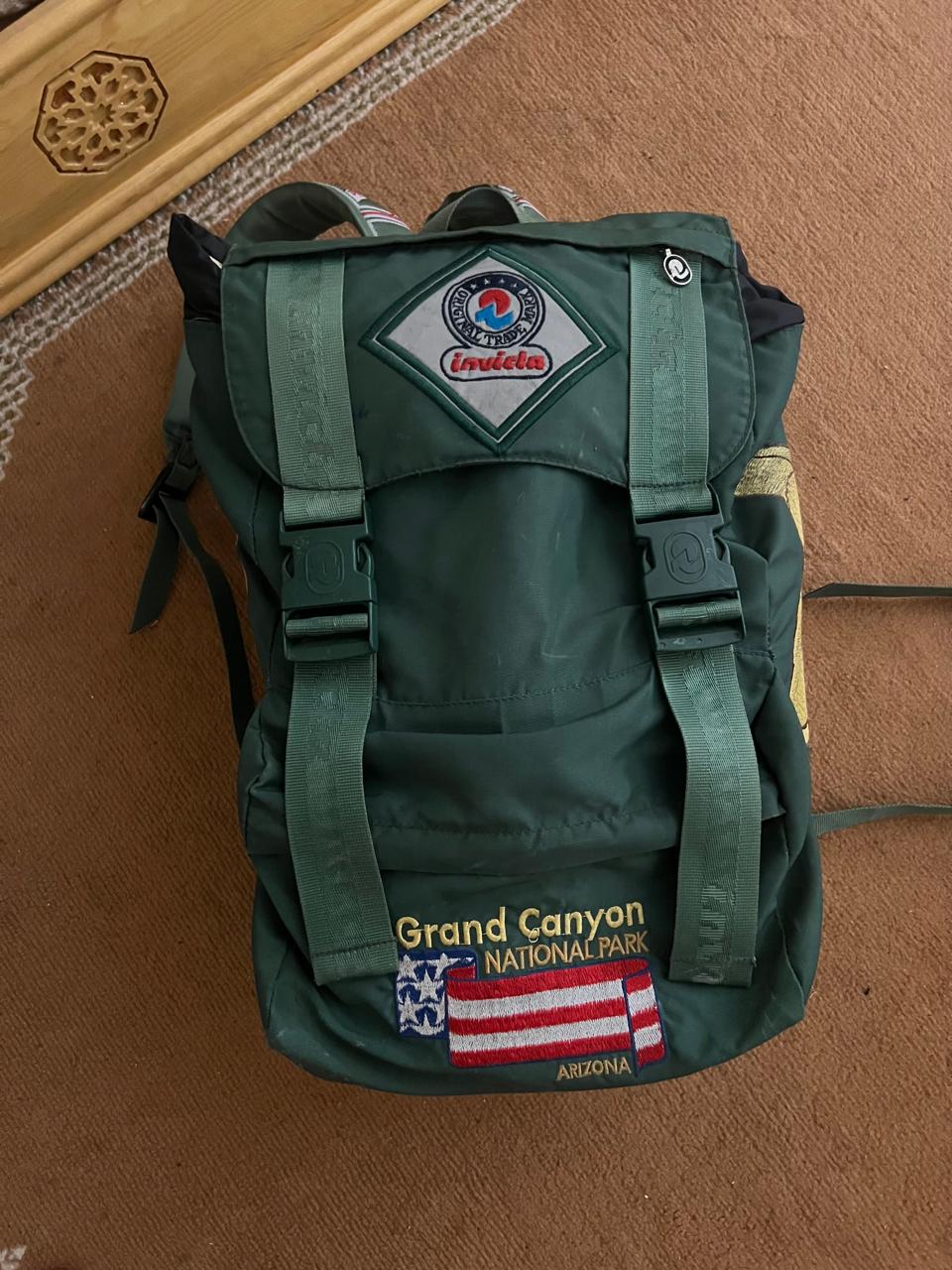 Cartbale vintage invicta